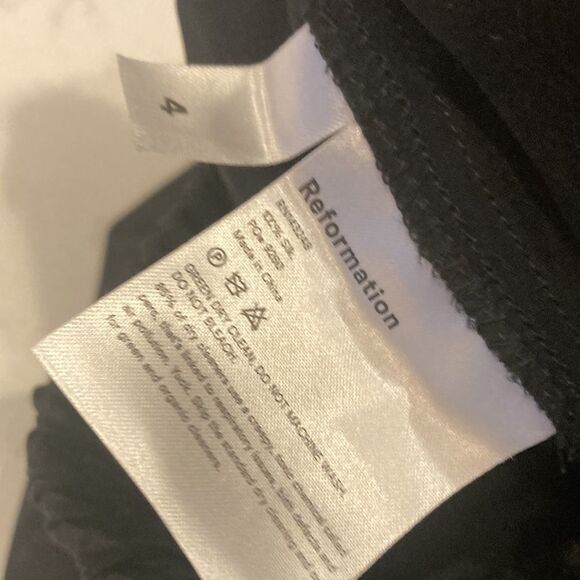 Reformation 100% Silk Wide Leg Black Smocked Waist Pull On Flowy Pant - Picture 7 of 7